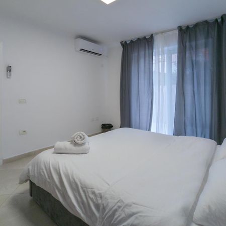 Center Luxury Rooms 티라나 외부 사진