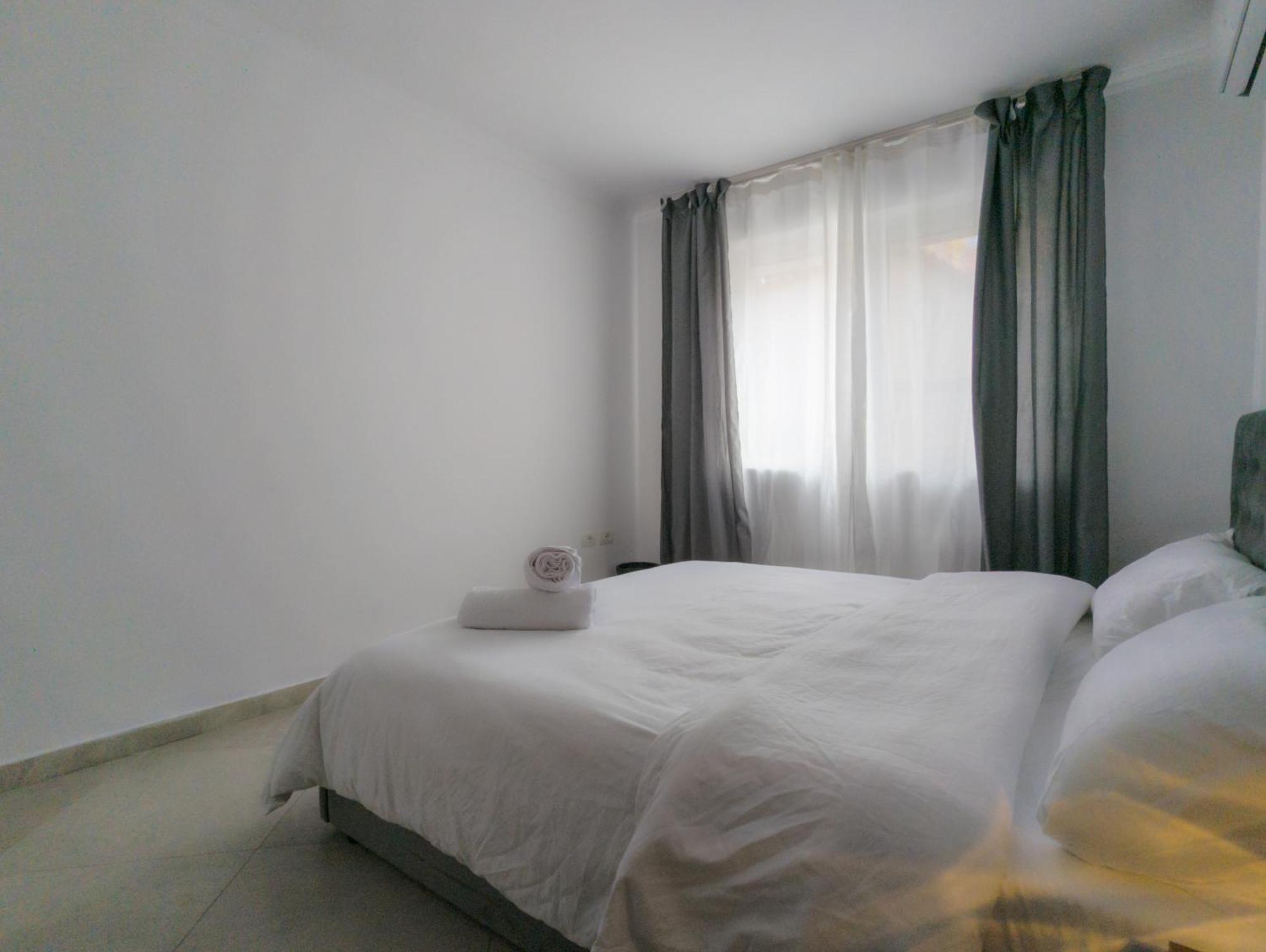 Center Luxury Rooms 티라나 외부 사진